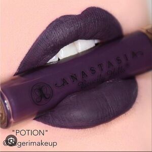 Anastasia Beverly Hills Liquid Lipstick In Potion